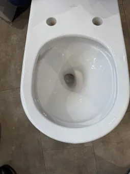 Villeroy & Boch Subway 3.0 Унитаз подвесной, настенный, с TwistFlush, Альпийский белый CeramicPlus с сиденьем НОМЕР 17 Уценка