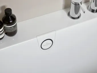 Villeroy & Boch Oberon 2.1 ванна с задней стенкой, вариант слева, 1800 x 800 mm, Альпийский белый UBQ180OBN9CL00VD01