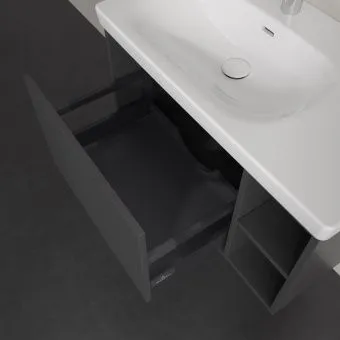 Villeroy & Boch Skyla КОМПЛЕКТ Тумба под раковину, 1 выдвижной ящик, 772 x 436 x 439 mm,Graphite + Skyla Pаковина для установки на тумбу крыло справа, 800 x 460 x 160 mm, с переливом, Альпийский белый C78800VR+5A52L101