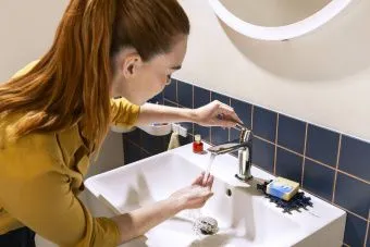 Hansgrohe Logis Смеситель для раковины 100, однорычажный, со сливным клапаном Push-Open, хром 71107000